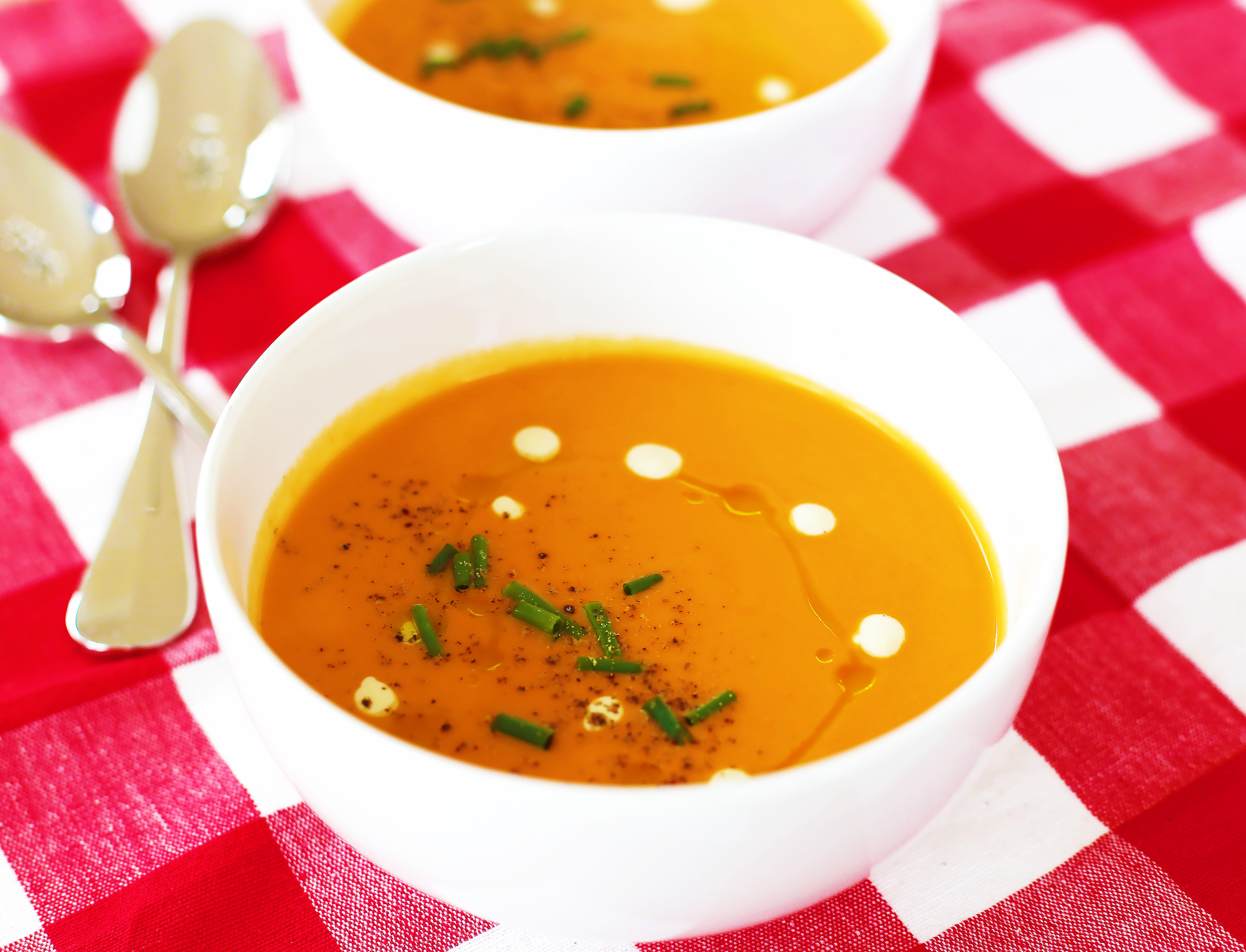 creamy-vegan-tomato-soup-4